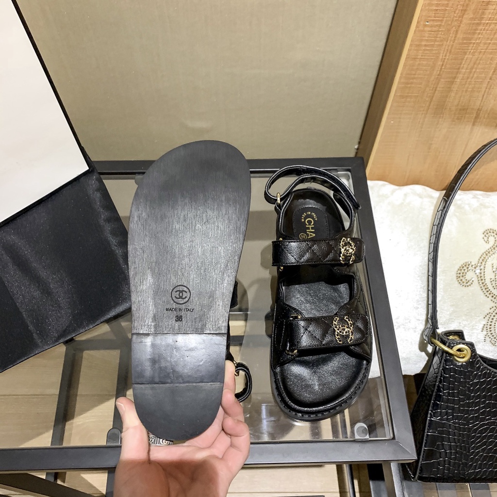 Xăng đan Đế Bằng Màu Đen Thời Trang Cho Nữ