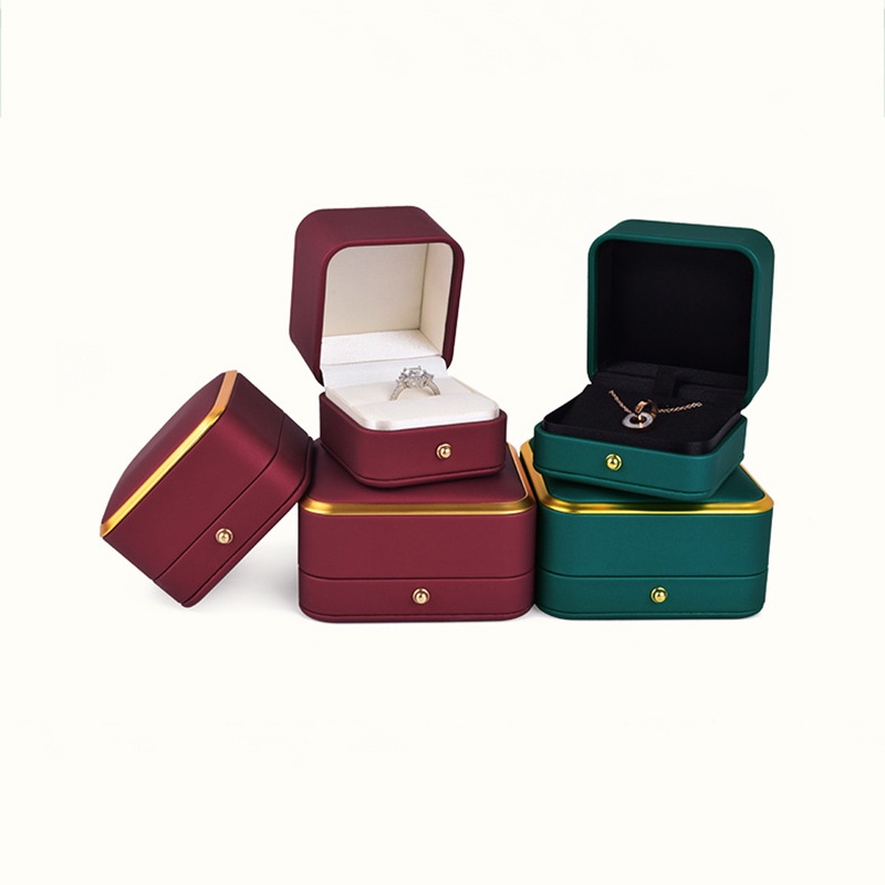 Hộp Đựng Trang Sức Hình Vuông Sáng Tạo