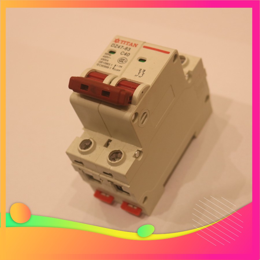 Aptomat 2 Pha Chống Quá Tải 40A Titan