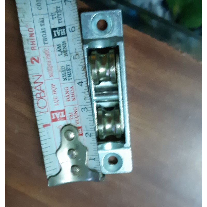 Bánh xe đôi cửa nhựa