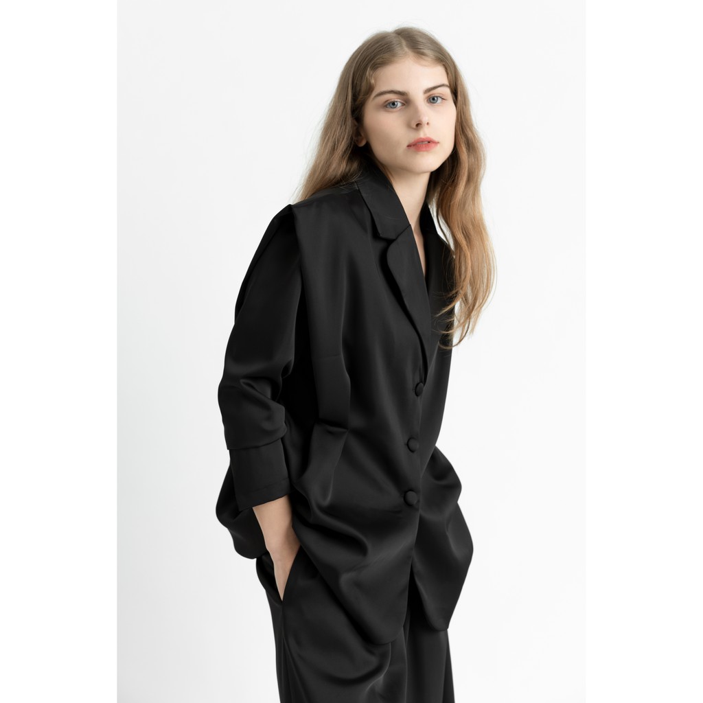 Áo khoác nữ lụa màu đen Margaret Vest | BigBuy360 - bigbuy360.vn