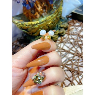 Nụ trai tự nhiên chuôi vàng