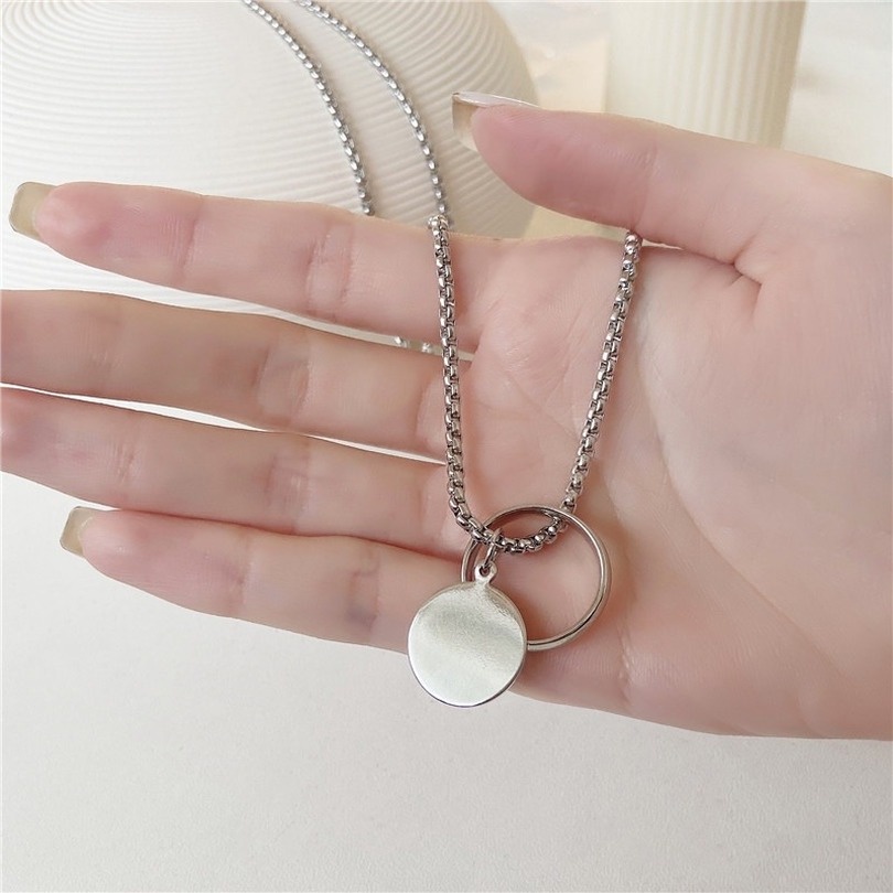 Dây Chuyền Mặt Nhẫn Tròn Sang Trọng