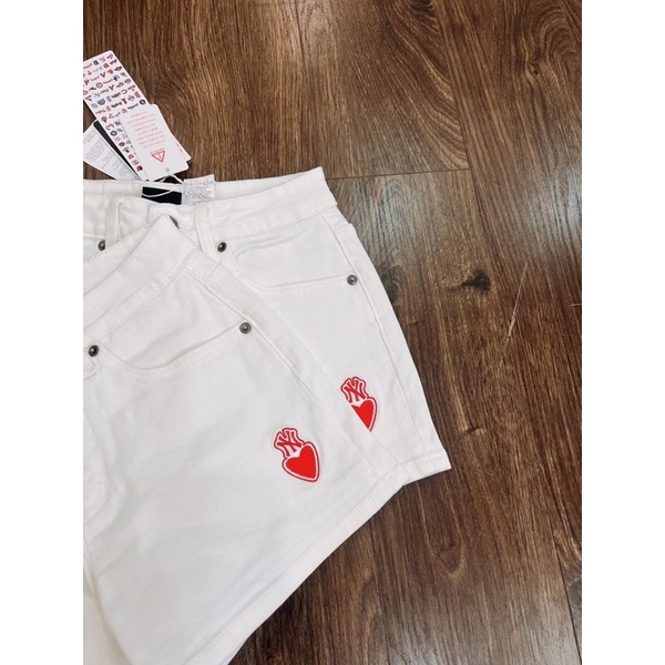 Quần short jean trắng co giãn
