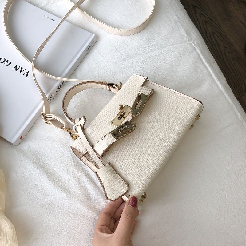 Túi xách  nữ da sần  kèm khóa móc phong cách Hàn Quốc -MA160