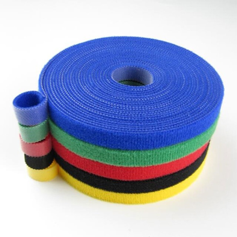 Cuộn Băng Keo Hai Mặt Dài 5M