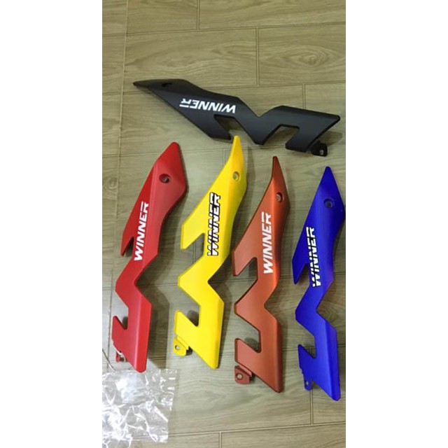 Ốp pô Chữ W dành riêng cho WINNER nhựa ABS bền chắc