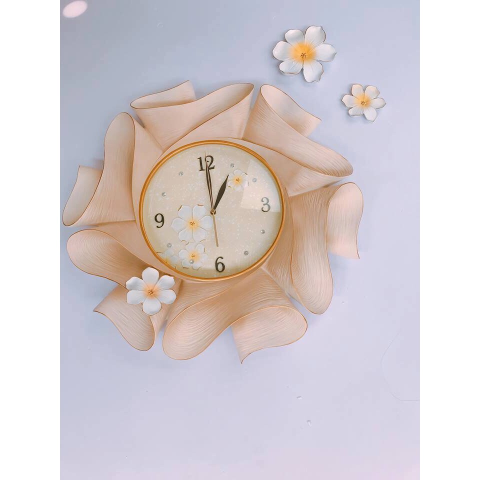 Đồng hồ treo tường trang trí cao cấp Bông Hoa Dải Lụa decor HH kích thước 55x55 cm