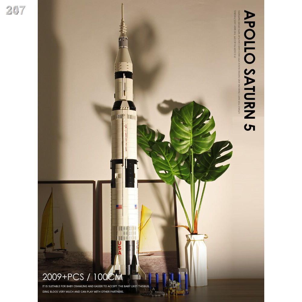 ❡30 bộ đồ chơi King 80013 Tên Lửa Apollo Saturn V phóng lên Mặt Trăng