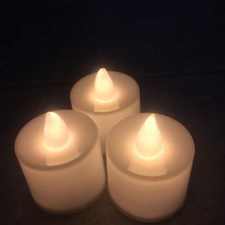 Nến Điện Tử Nhí Kèm Pin
