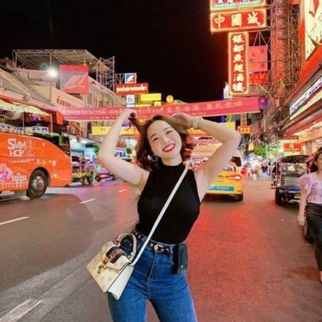 Áo thun 3 lỗ cổ lọ