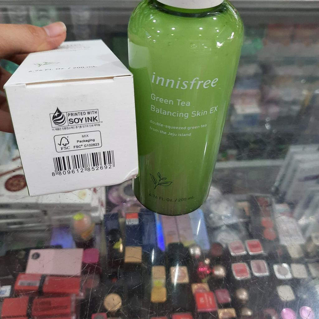 Nước Hoa Hồng Innisfree Trà Xanh Green Tea Balancing Skin EX 200ml