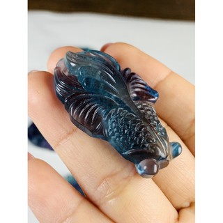 Mặt dây hình cá đá Fluorite