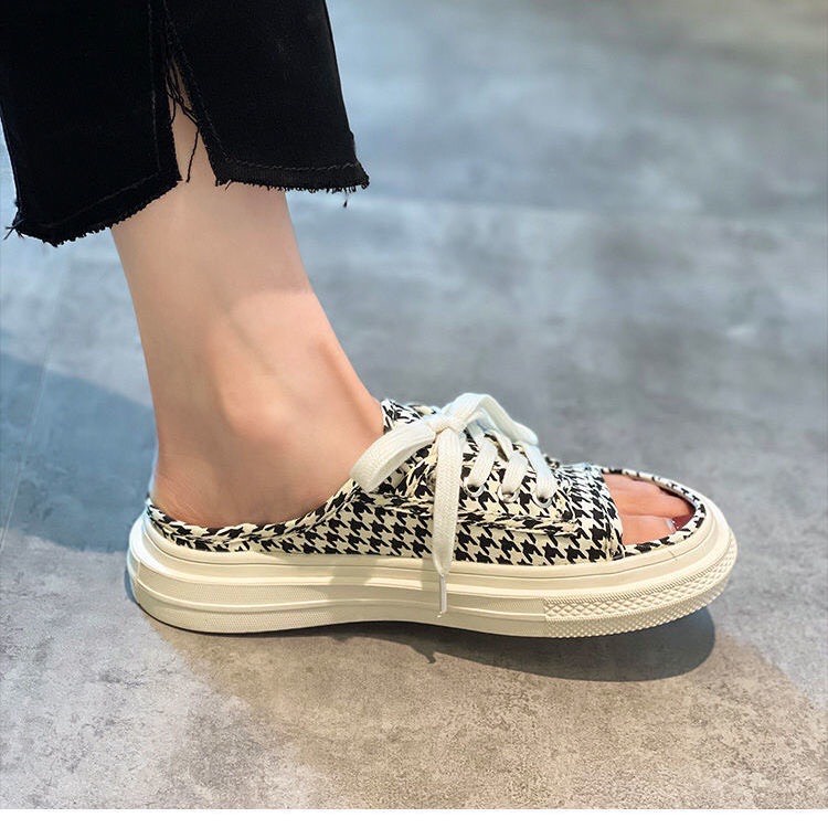 (Xả lỗ)  Giày sục hồ ly đính đá sang chảnh