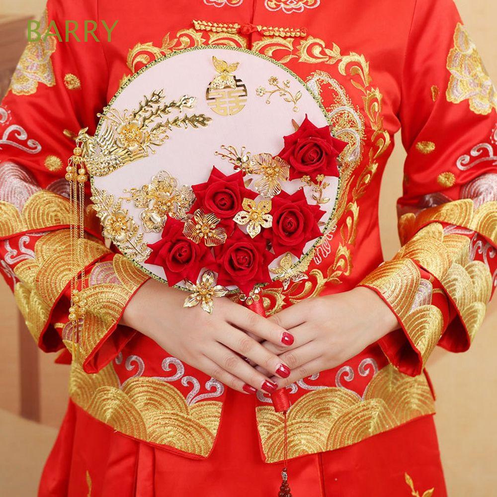 Quạt tròn cầm tay màu đỏ phong cách Trung Hoa cổ điển dùng làm phụ kiện chụp ảnh cưới