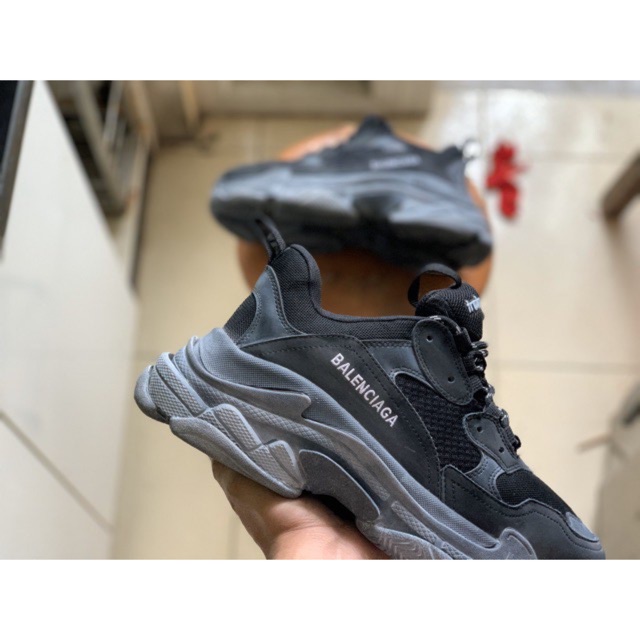 Giầy balen đen đế bẩn hàng 11