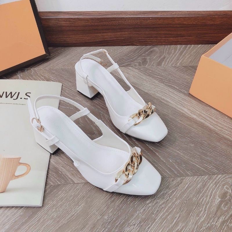 Giày sandal khoá xích đồng mũi tròn phối gót vuông cao 5cm dễ mang