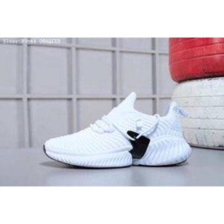 Giày thể thao adidas