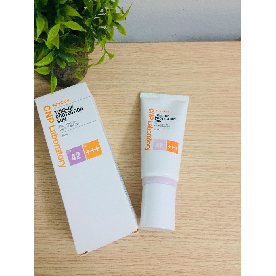 Kem Chống Nắng CNP Tone Up Protection Sun SPF 42+++ Nâng Tông Giup Da Đều Màu