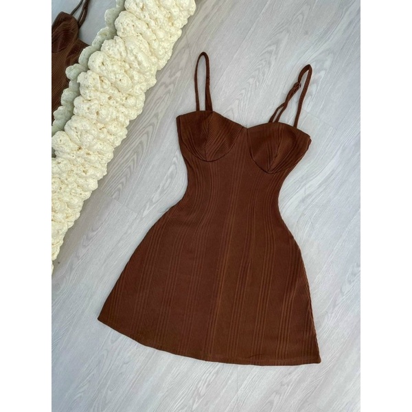 Đầm 2 dây cúp ngực siêu cute