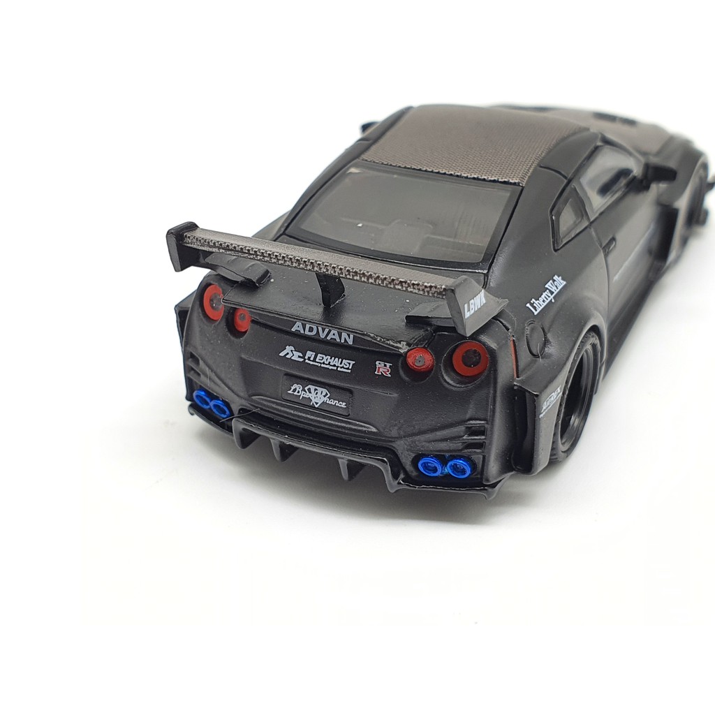 Xe Mô Hình LB Nissan GT 35GT-RR Ver.1 RHD 1:64 MiniGT ( Đen Nhám )