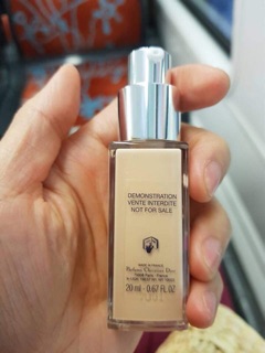 Kem nền diorskin star tester