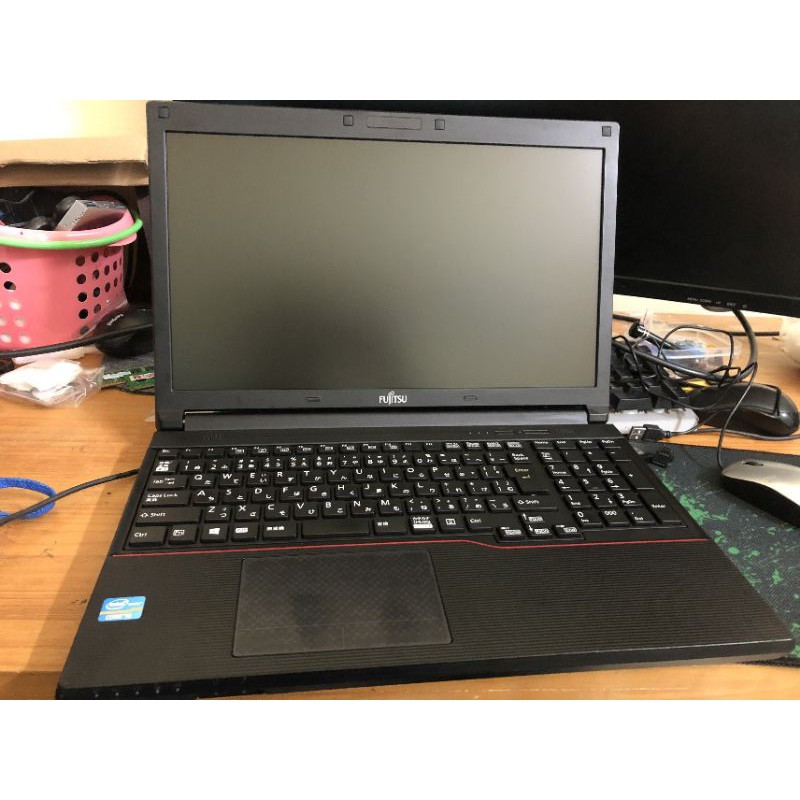Laptop Fujitsu nhật i5 15in
