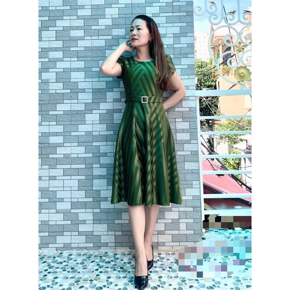Đầm gấm trung niên