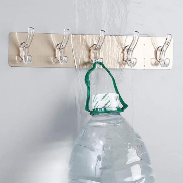 Móc dài 6 núm treo đồ đa năng, miếng dán có khả năng chống nước nựa ạ.