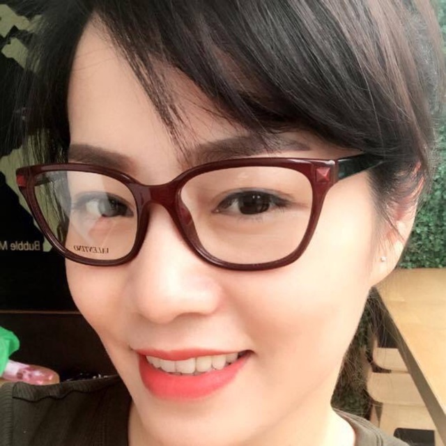Gọng kính cận