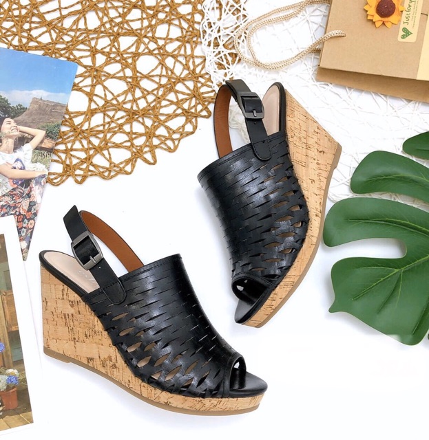 Sandal Đế Xuồng Da Dê Cao 7cm Hàng Cao Cấp Màu Đen Đen Và Kem VNXK