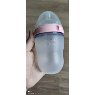 [Thanh lý] Bình sữa Comotomo cổ rộng 250ml núm cho bé 3th trở lên