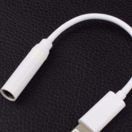 Jack cáp chuyển tai nghe Ligh-ning 5 67 8 x 11 ra chân tròn 3,5mm kết nối không dây bloetooth DATA shop