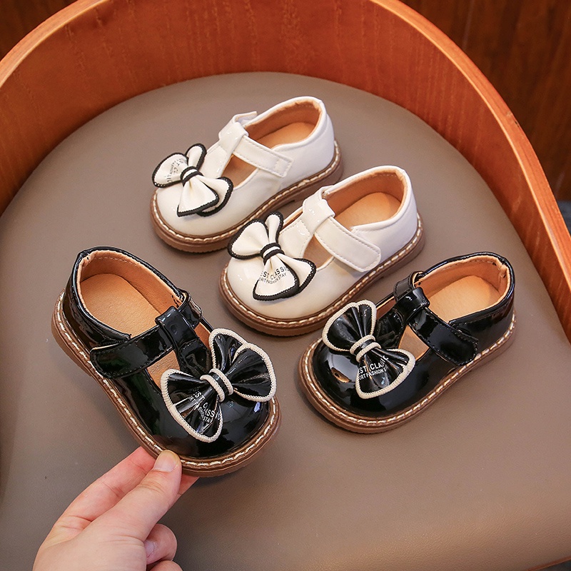Giày Da Đế Mềm Đính Nơ Phong Cách Vintage Cho Bé Gái 0-8 Tuổi