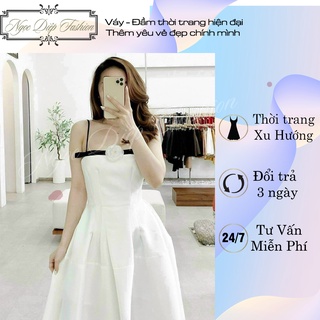 ĐẦM TRẮNG PHỐI VIỀN CỔ ĐEN, CÓ MÚT, KÈM HOA