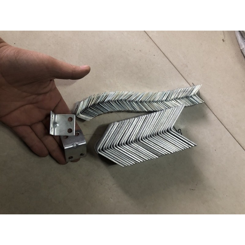 Ke vuông 2 lỗ 4 lỗ ke dẹt đều