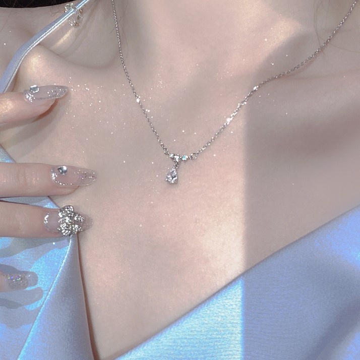 Vòng Cổ Choker Đính Đá Hình Giọt Nước Màu Bạc Thanh Lịch Cho Nữ
