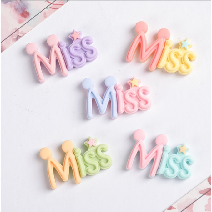 Mẫu charm chữ MISS cho các bạn trang trí vỏ ốp điện thoại, kẹp tóc, dán Jibbitz, DIY