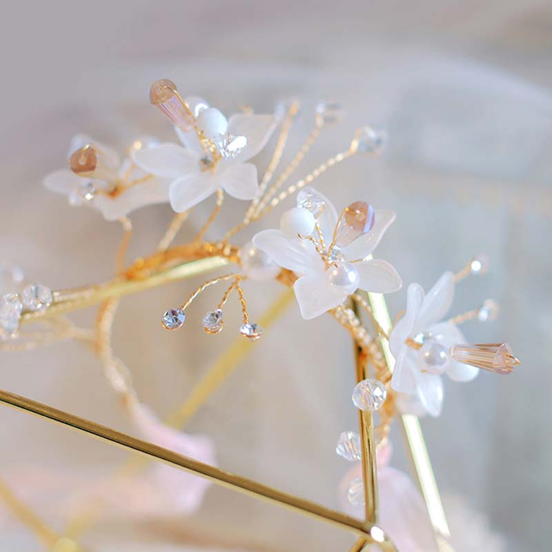 Vòng hoa đeo tay cô dâu đính hạt ngọc trai