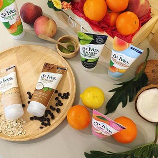 Sửa rữa mặt tẩy da chết St.Ives