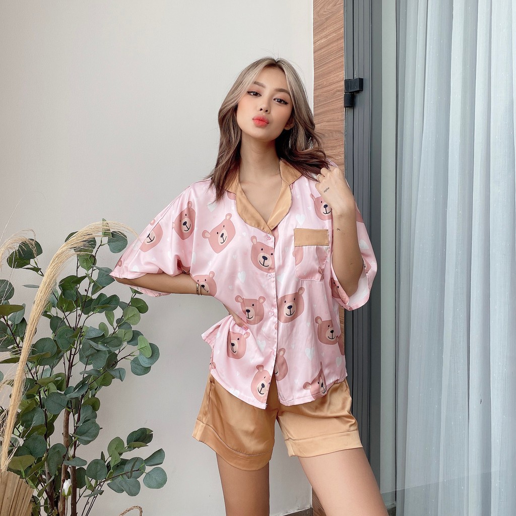 [BEST SELLER] Bộ Lụa Cánh Dơi Họa Tiết Mặc Nhà | BigBuy360 - bigbuy360.vn