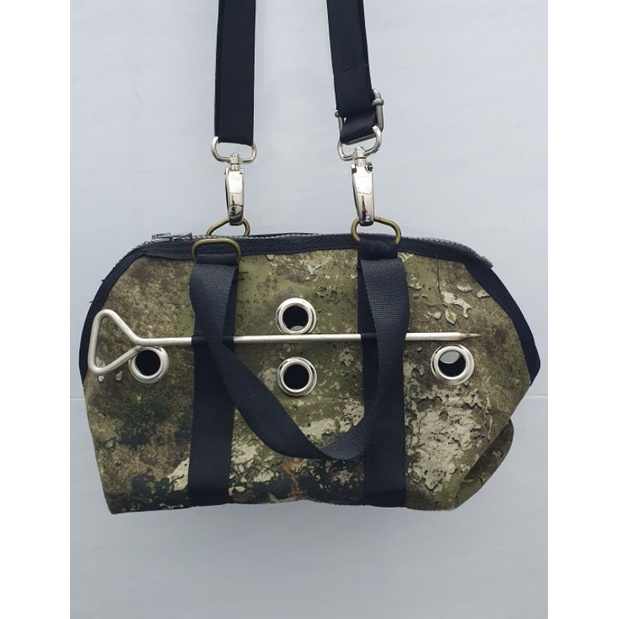 Túi đựng gà mồi