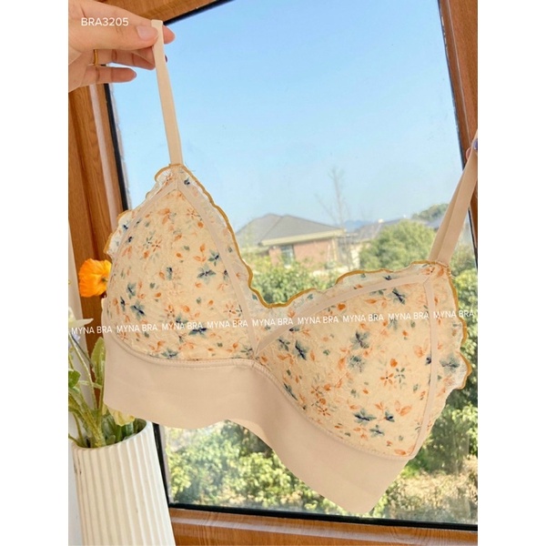 Bra ren hoa thêu nổi lưng su không hằn BRA3205