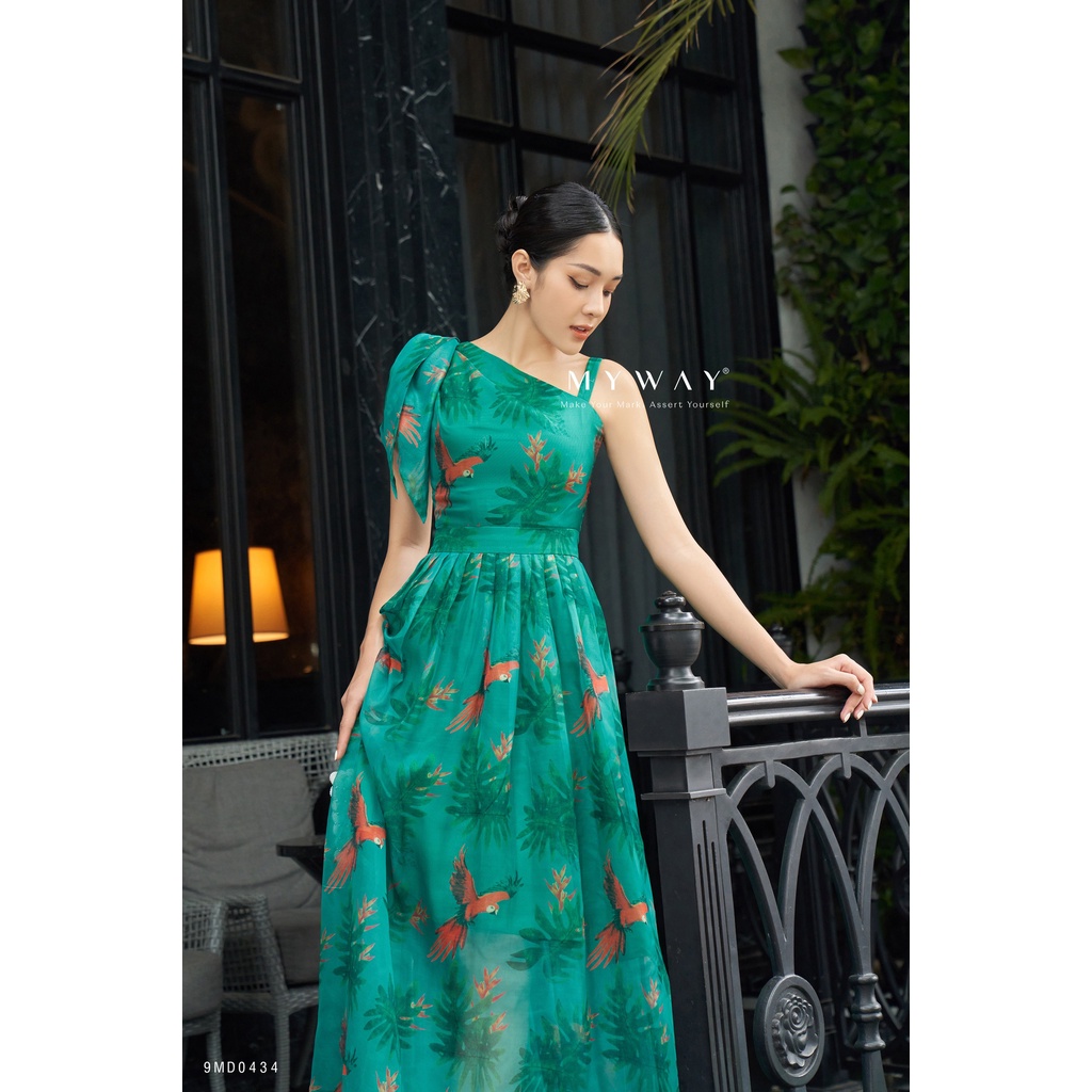 Đầm Maxi Nữ Thiết Kế MY WAY Lệch Vai Chất Liệu Tơ Siêu Nhẹ Cao Cấp 9MD0434