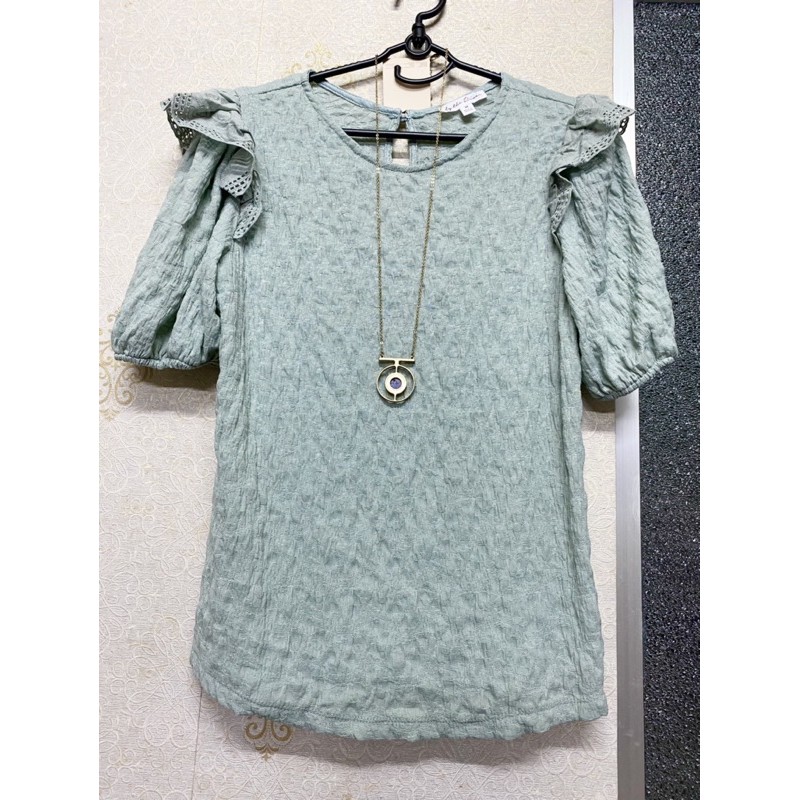 Áo xanh mint tay phồng Vnxk