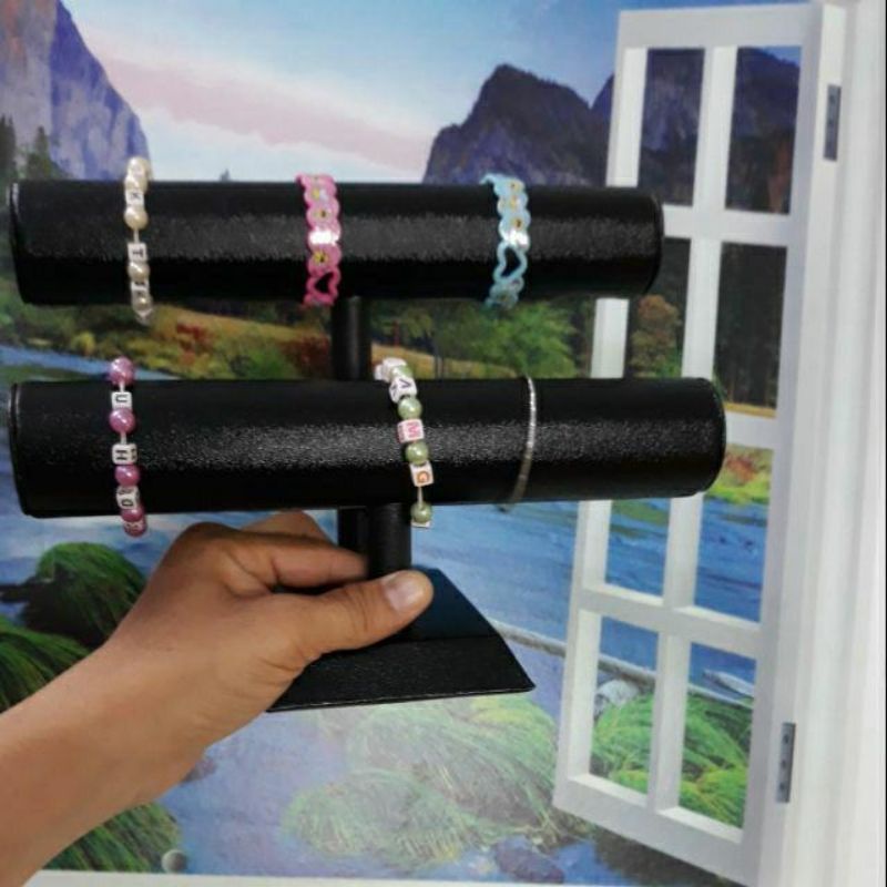 Trụ da treo vòng tay