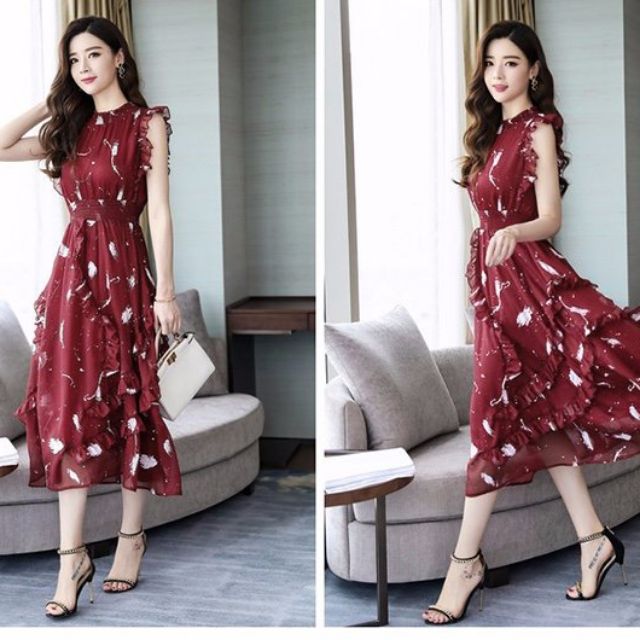 Đầm hoa nền đỏ