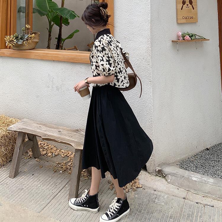 Áo sơ mi ngắn tay dáng bồng in họa tiết hoa/ Chân váy thời trang kiểu Hàn Quốc dành cho nữ