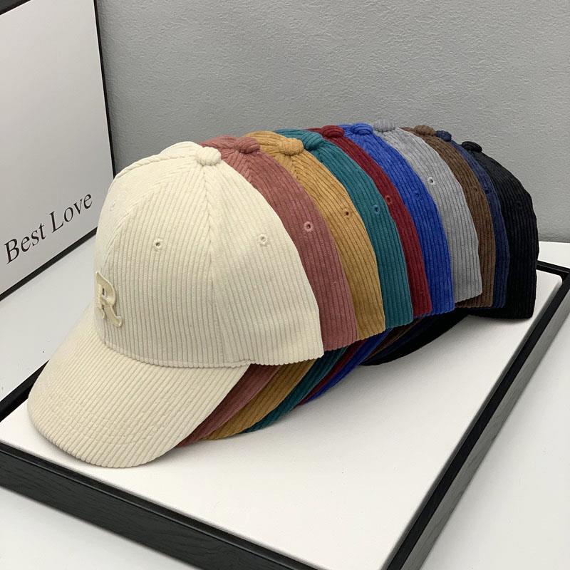 Mũ Lưỡi Trai Nhung Kẻ Thời Trang Mùa Thu Đông Dễ Phối Đồ Dành Cho Cặp Đôi