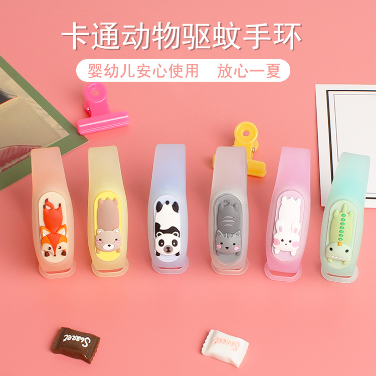 Vòng đeo tay silicone tinh dầu thảo mộc chống muỗi không độc hại tiện lợi